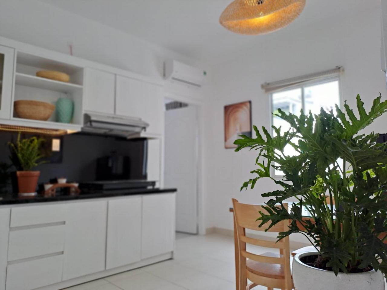 Peaceful At Ba Trung Street, District 3 Apartment *