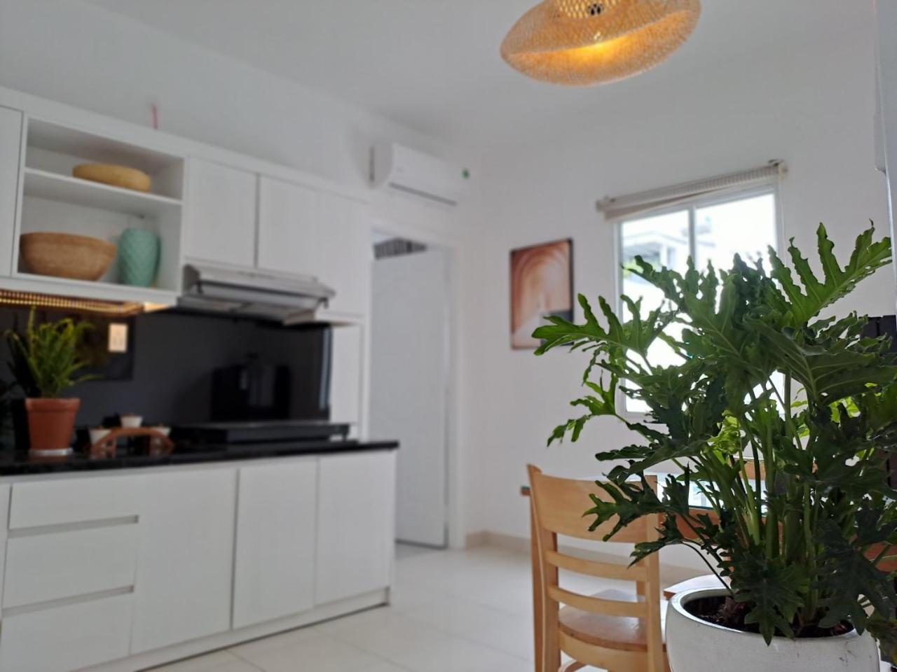 Apartment Peaceful At Ba Trung Street, District 3