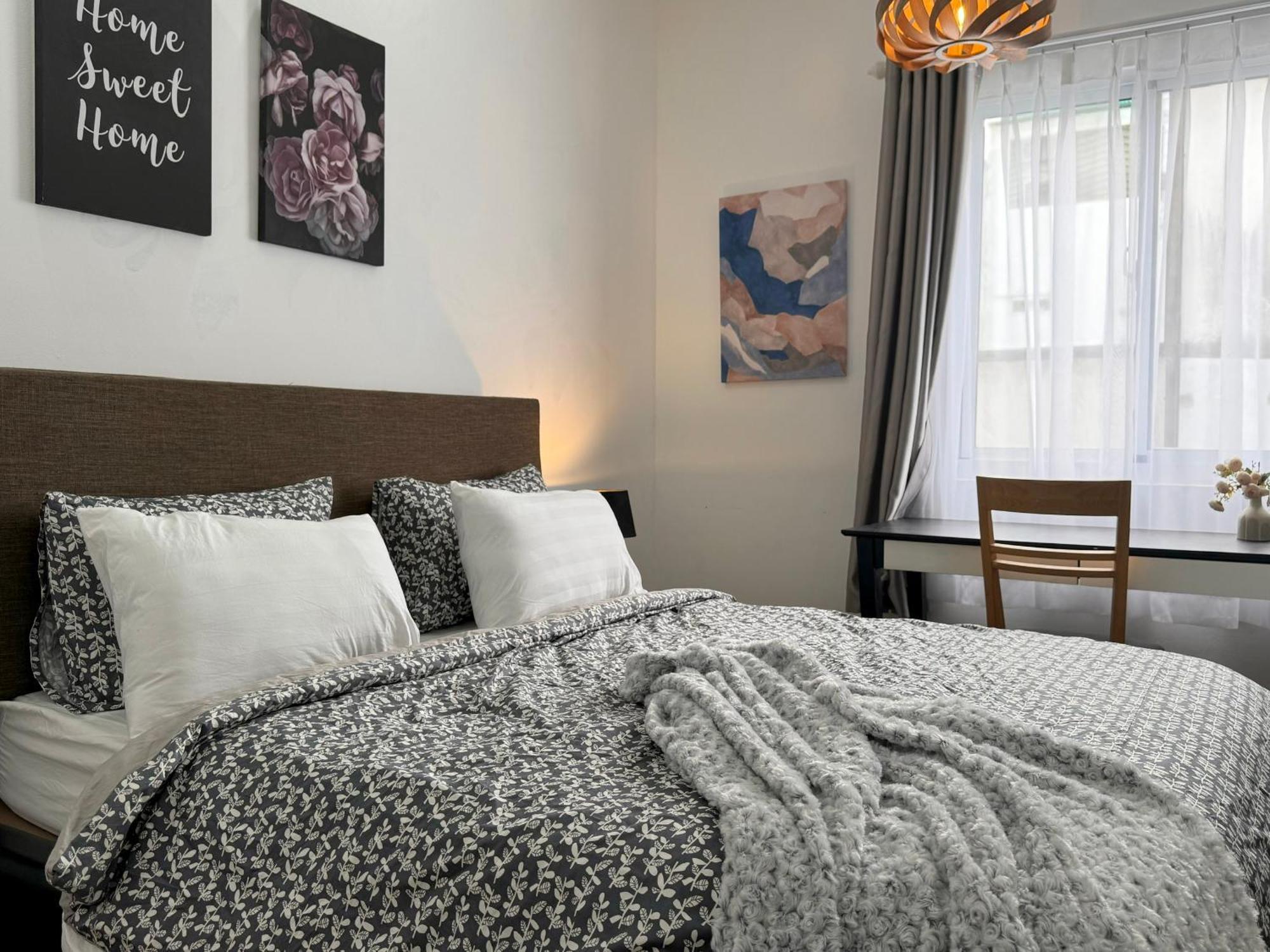 Peaceful At Ba Trung Street, District 3 Apartment *