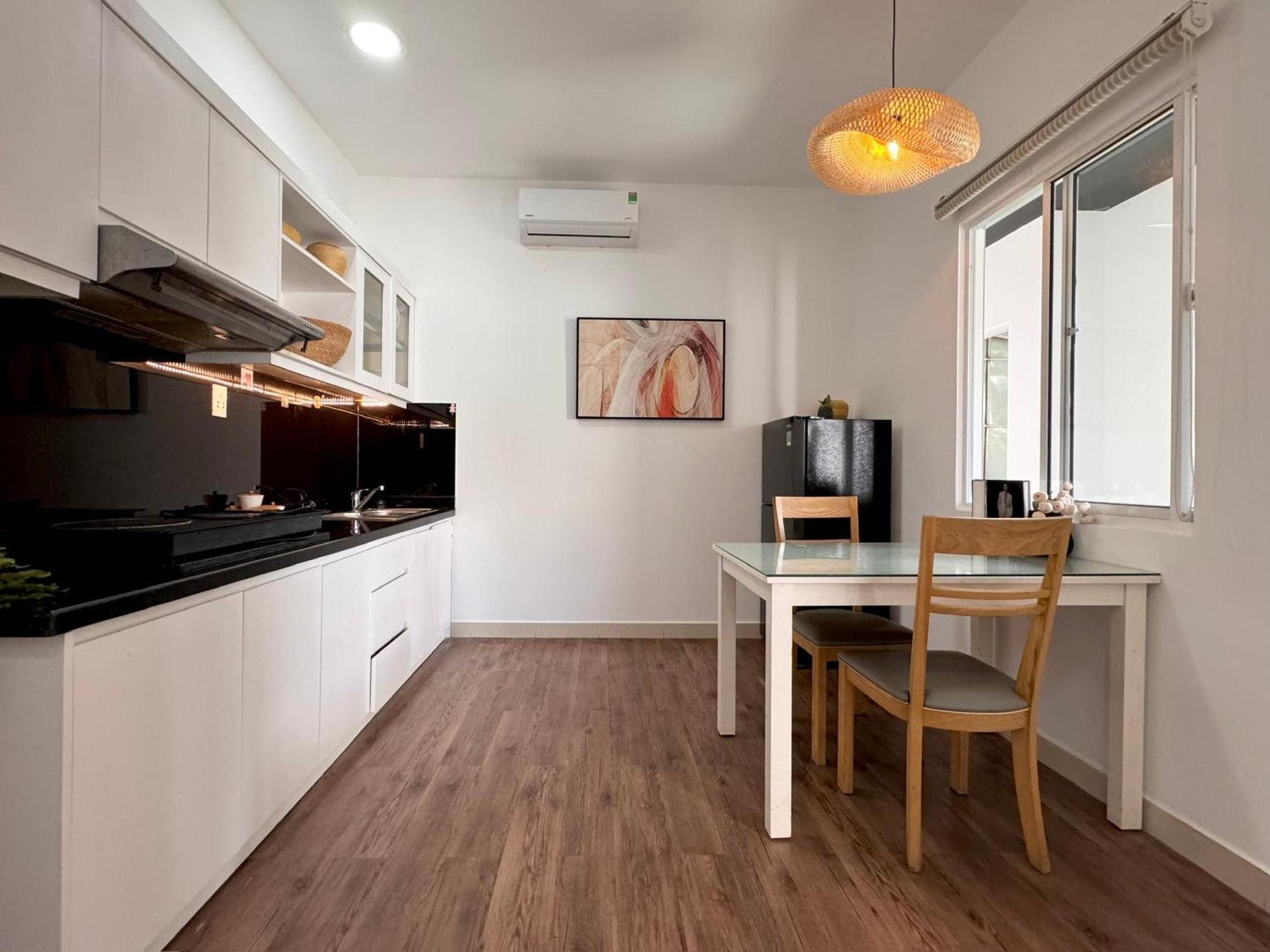Peaceful At Ba Trung Street, District 3 Apartment *