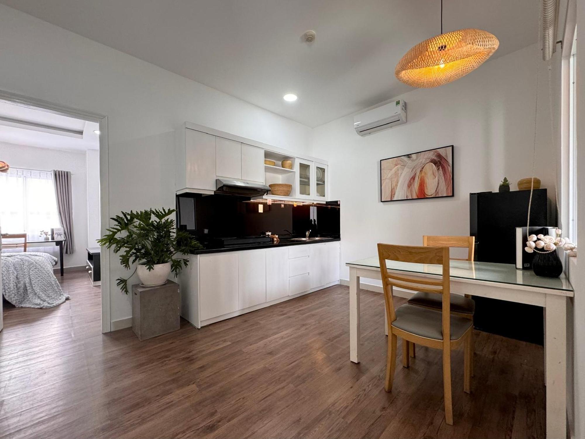 Apartment Peaceful At Ba Trung Street, District 3 *