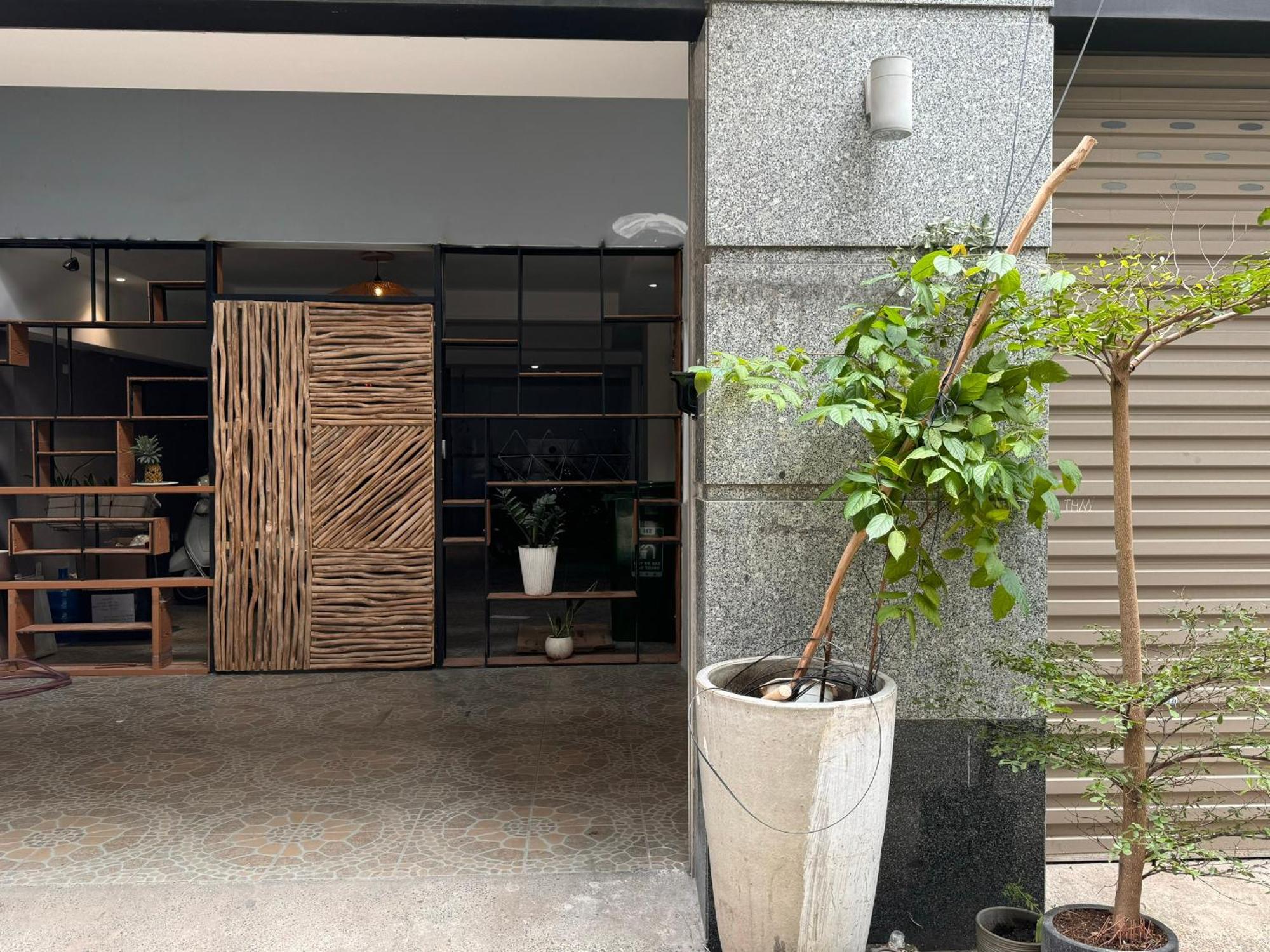 Apartment Peaceful At Ba Trung Street, District 3 *