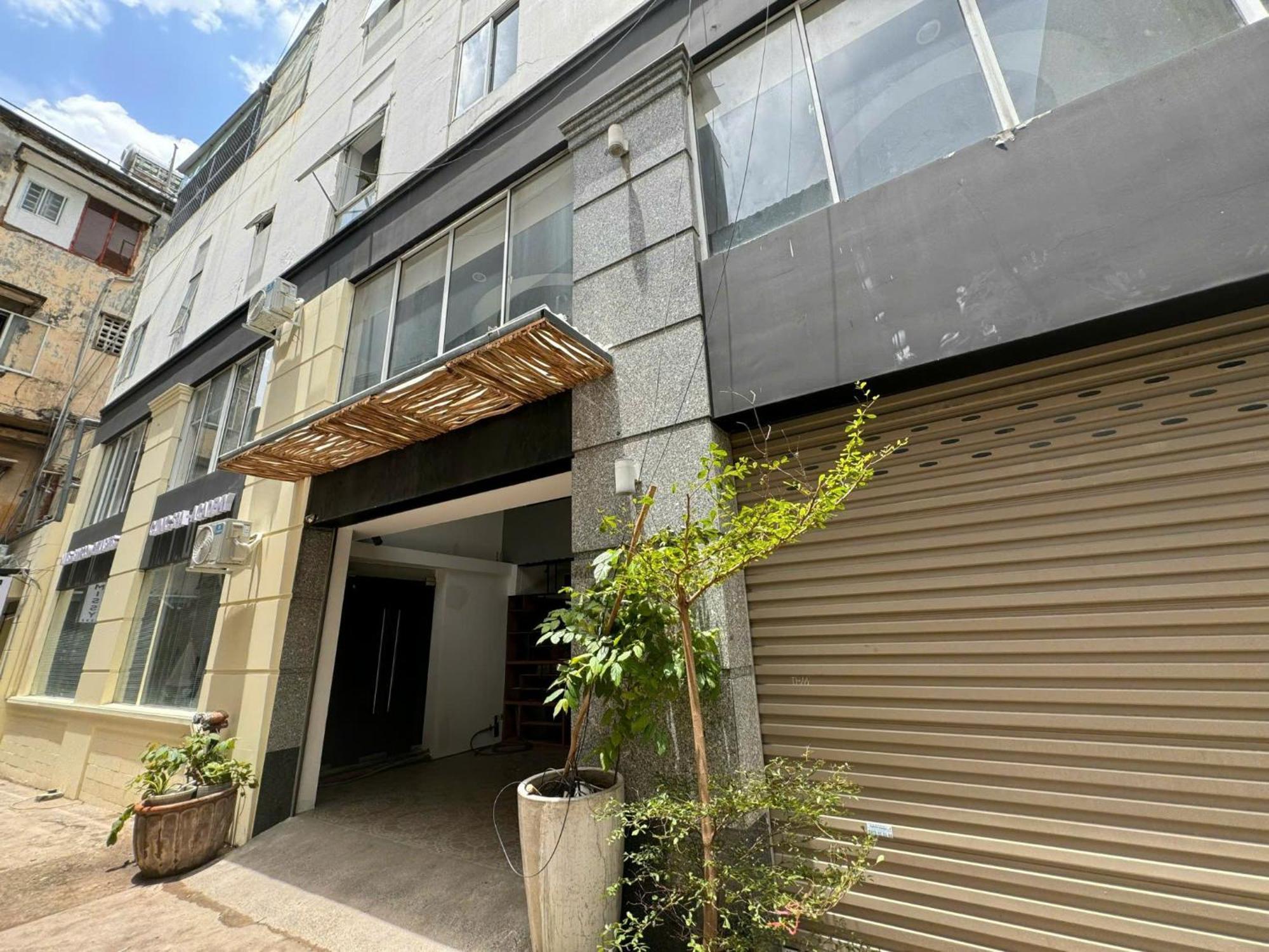 Apartment Peaceful At Ba Trung Street, District 3 *